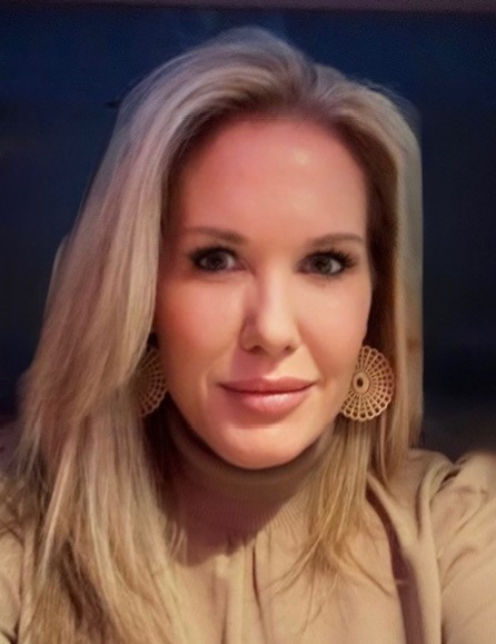 CAMS Community Manager Pamela Sages Earns AMS Credential